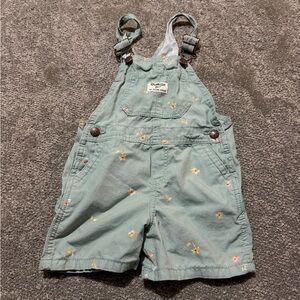 Osh Kosh girls shorts overalls in a great‎ green color size 3T spring summer